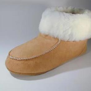 Lammfellhausschuhe warm und kuschelig