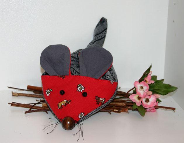 Traubenkernmaus, Traubenkernkissen, Handarbeit, Traubenkerne