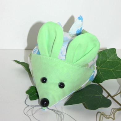 Traubenkernmaus, Traubenkernkissen, Handarbeit, Traubenkerne