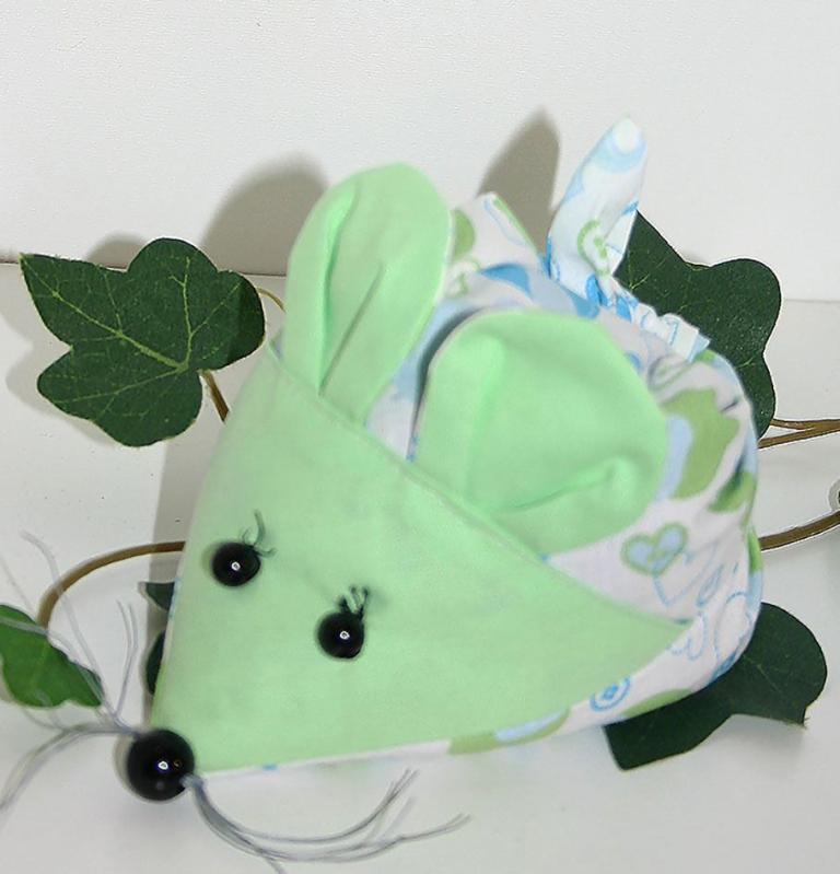 Traubenkernmaus, Traubenkernkissen, Handarbeit, Traubenkerne