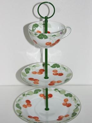 Etagère handmade, mit vintage-Tellern