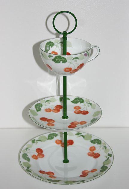 Etagère handmade, mit vintage-Tellern