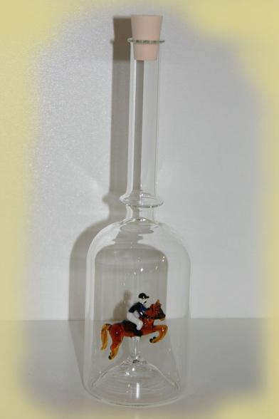 Glasflasche Geschenkflasche mit Sujet Pferd und Reiter