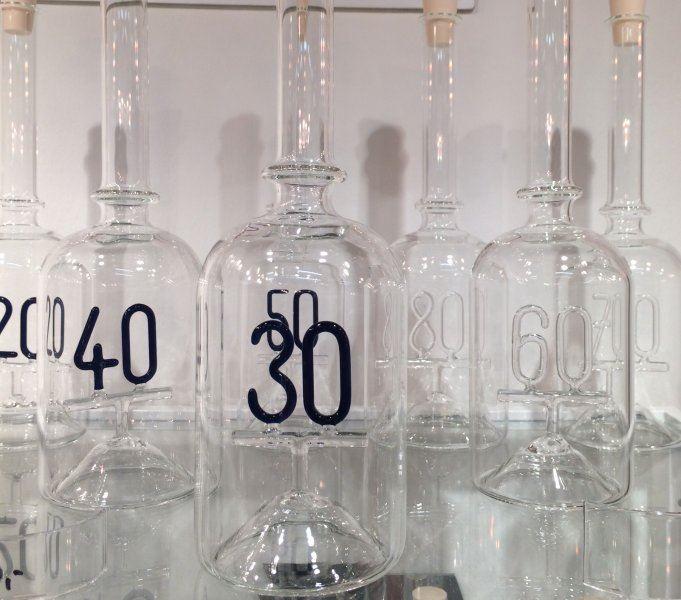 Glasflaschen mit Glassujet innen - Jahrgangsflaschen